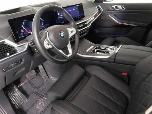 Used 2023 BMW X7 xDrive40i image 30