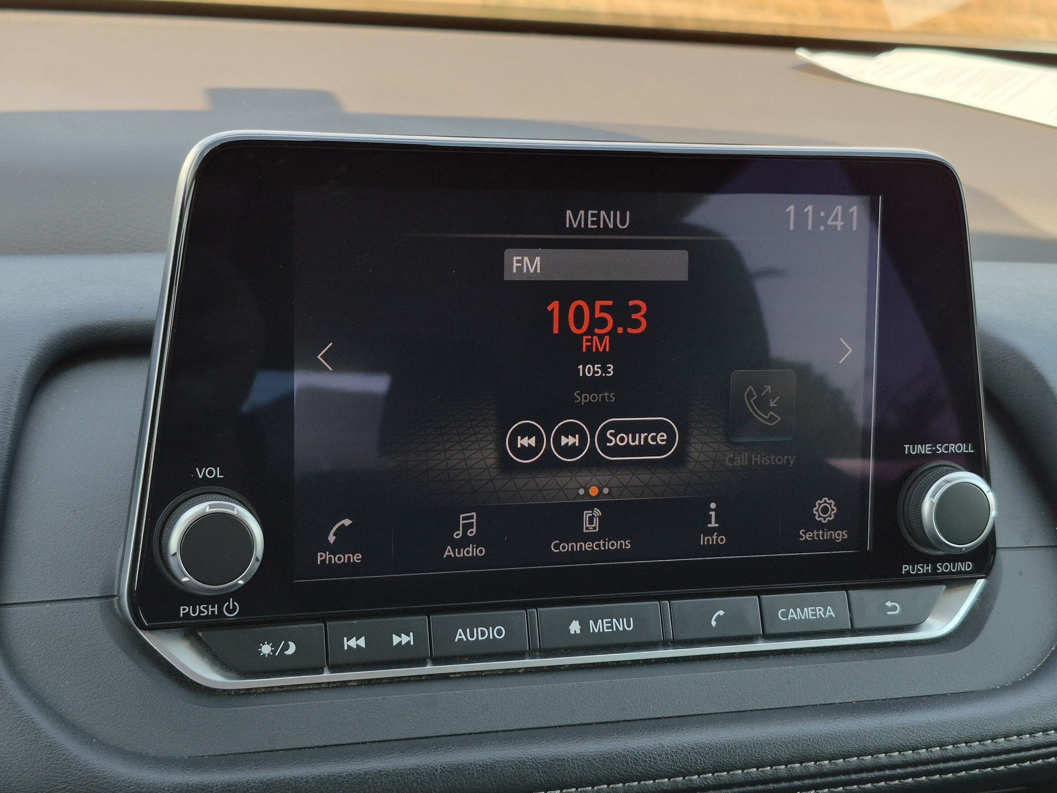 Used 2023 Nissan Rogue S AWD/4WD image 22