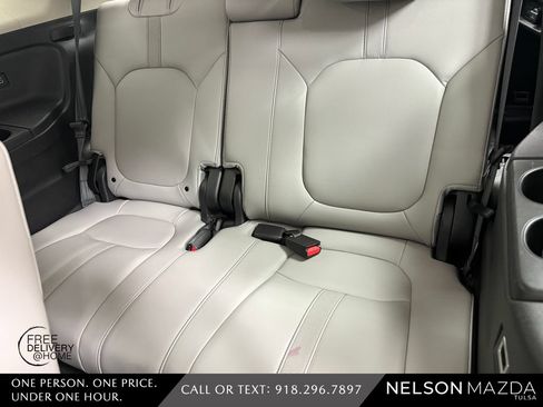Used 2023 Honda Pilot Touring image 36
