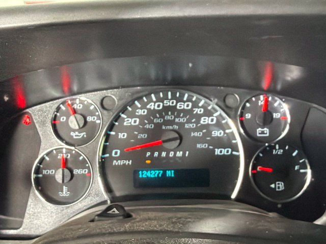 Used 2020 GMC Savana 2500 w/ Driver Convenience Package RWD image 21