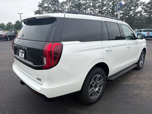 New 2026 Ford Expedition Active AWD/4WD image 6