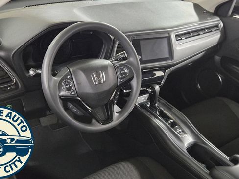 Used 2022 Honda HR-V EX image 11