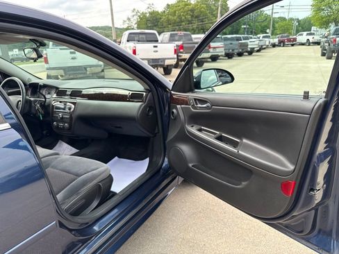 Used 2012 Chevrolet Impala LT FWD image 33
