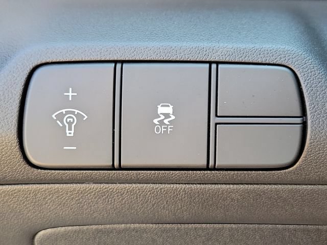 New 2026 Hyundai Elantra Limited FWD image 19