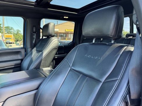 Used 2019 Ford F150 XLT w/ Equipment Group 302A Luxury AWD/4WD image 16