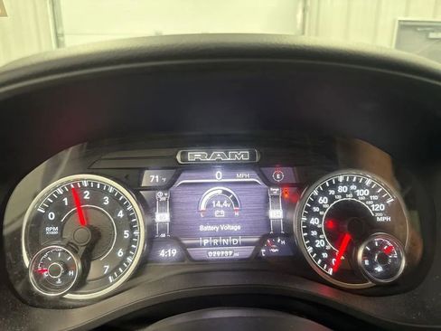 Used 2022 RAM 1500 Big Horn AWD/4WD image 13