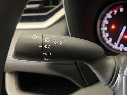 Used 2024 Toyota RAV4 XLE FWD image 37