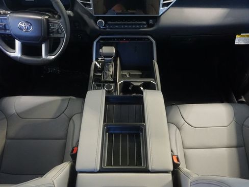 New 2026 Toyota Tundra Limited AWD/4WD image 30