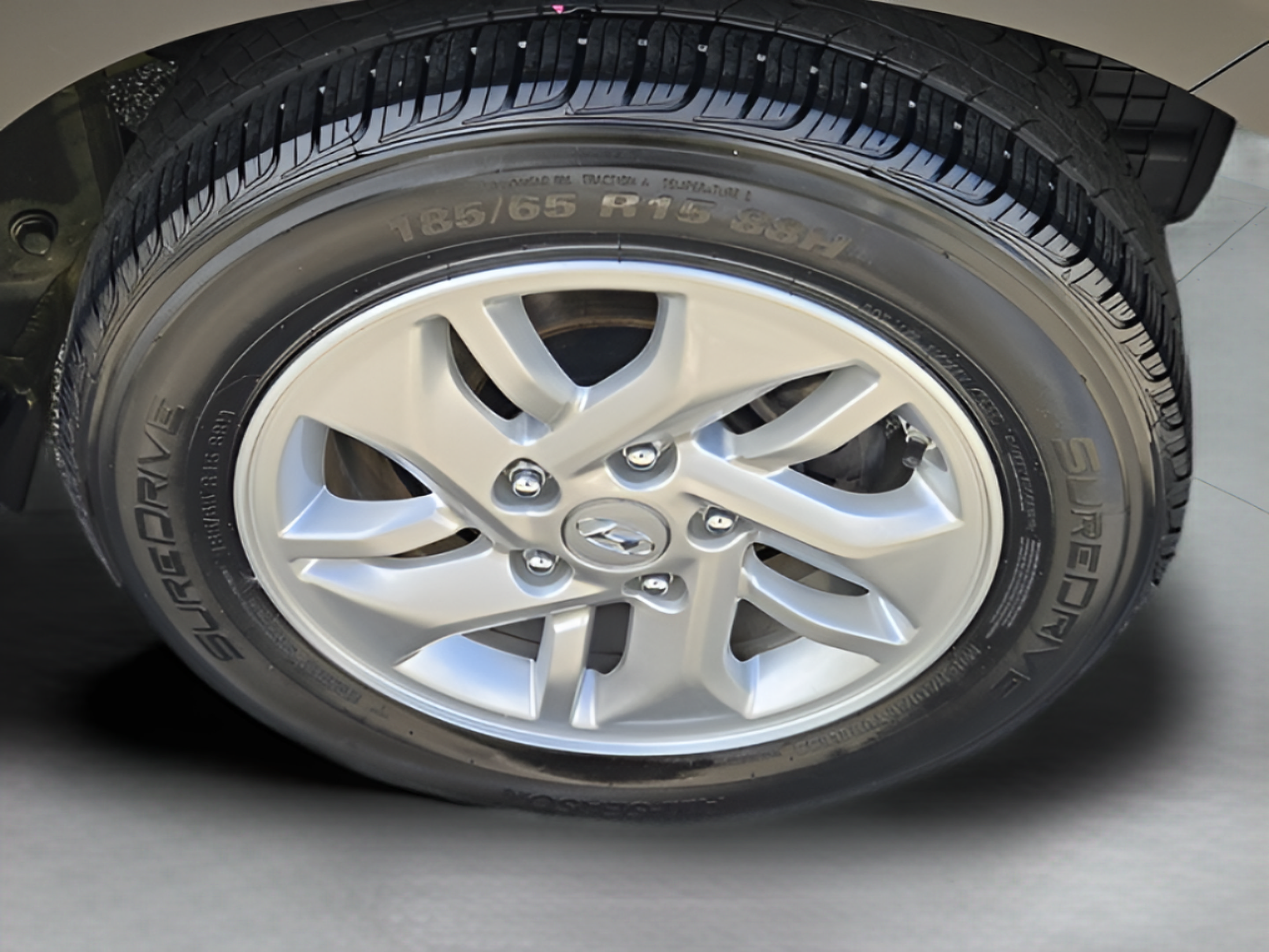 Used 2020 Hyundai Venue SEL w/ Convenience Package FWD image 26