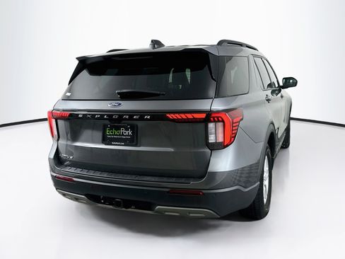 Used 2025 Ford Explorer Active w/ Active Comfort Package RWD image 9