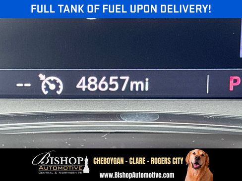 Used 2023 Chevrolet Traverse LT w/ LPO, Floor Liner Package AWD/4WD image 2