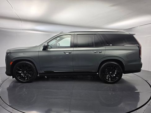 Used 2023 Cadillac Escalade Sport Platinum w/ LPO, ONYX Package AWD/4WD image 7