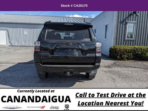 Used 2019 Toyota 4Runner SR5 AWD/4WD image 11