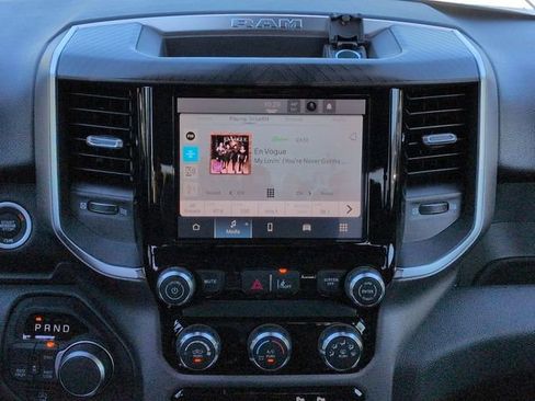 New 2026 RAM 1500 Express AWD/4WD image 18