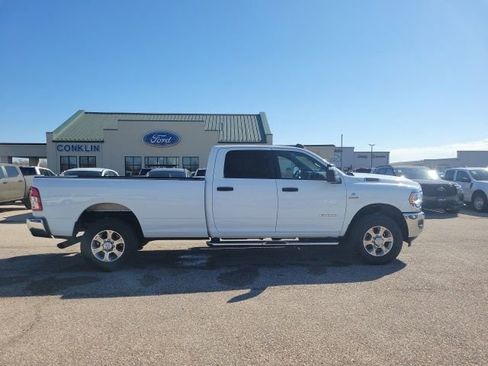 Used 2024 RAM 3500 Big Horn AWD/4WD image 22