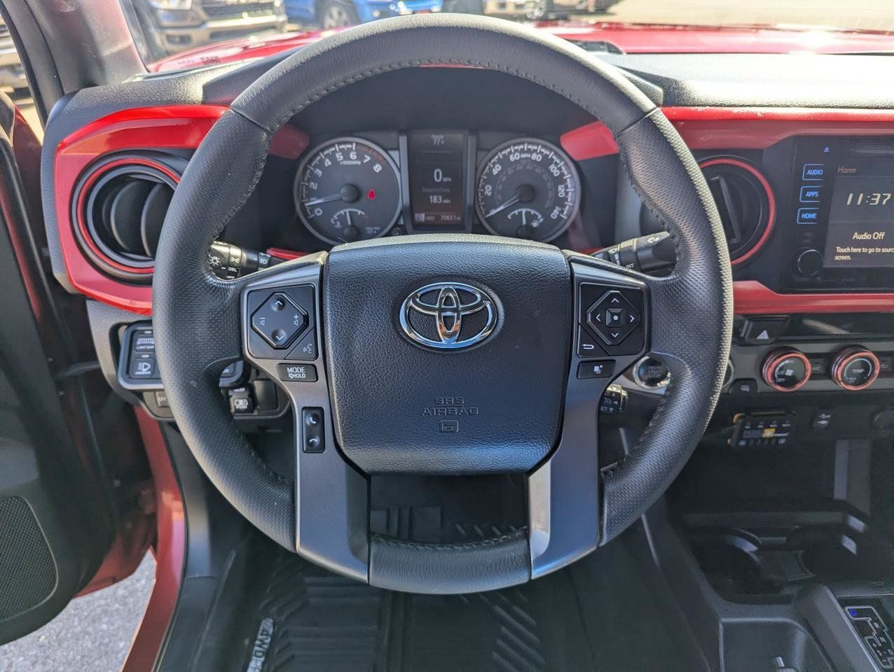 Used 2017 Toyota Tacoma TRD Off-Road w/ Tow Package (A/T) AWD/4WD image 12
