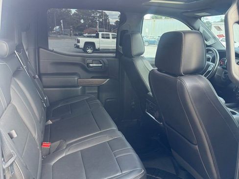 Used 2021 Chevrolet Silverado 1500 High Country image 17