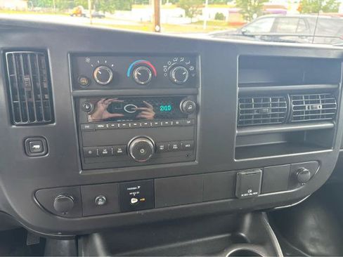 Used 2025 GMC Savana 2500 w/ Driver Convenience Package RWD image 22