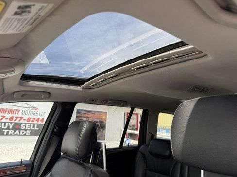 Used 2010 Mercedes-Benz GL 320 BlueTEC 4MATIC image 11