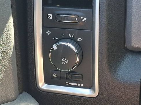 Used 2019 RAM 1500 Classic Warlock AWD/4WD image 24