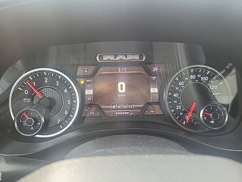 Used 2023 RAM 1500 Laramie image 11