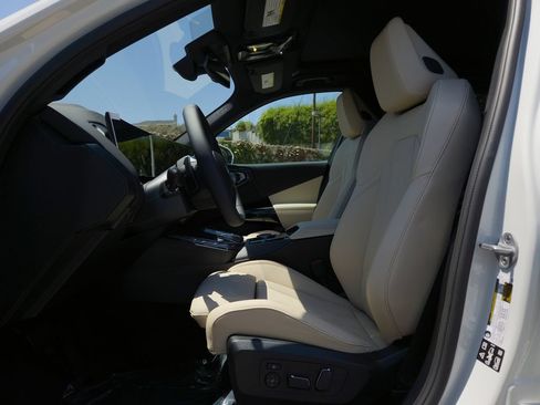 New 2026 BMW X3 xDrive30i w/ Premium Package AWD/4WD image 8