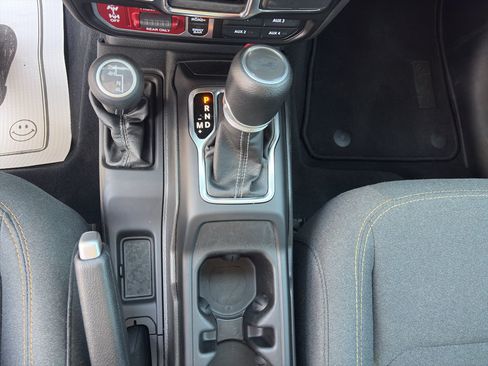 Used 2024 Jeep Wrangler Unlimited Sport AWD/4WD image 16