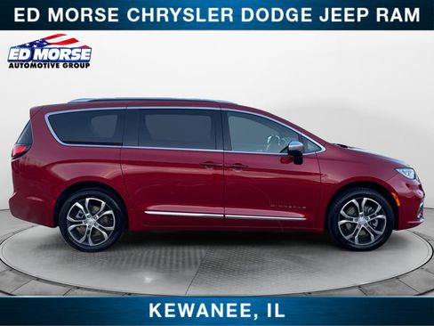New 2026 Chrysler Pacifica Pinnacle image 6