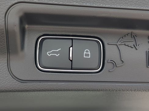 New 2025 Ford Explorer Platinum image 39