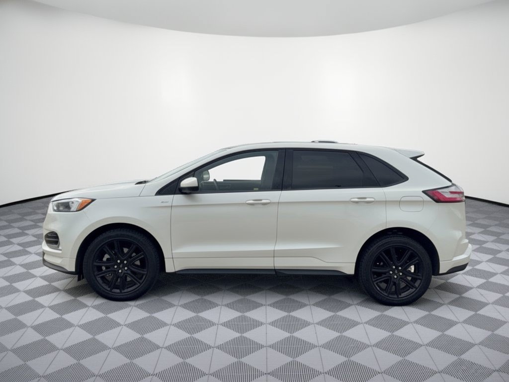 Used 2021 Ford Edge ST-Line FWD image 2