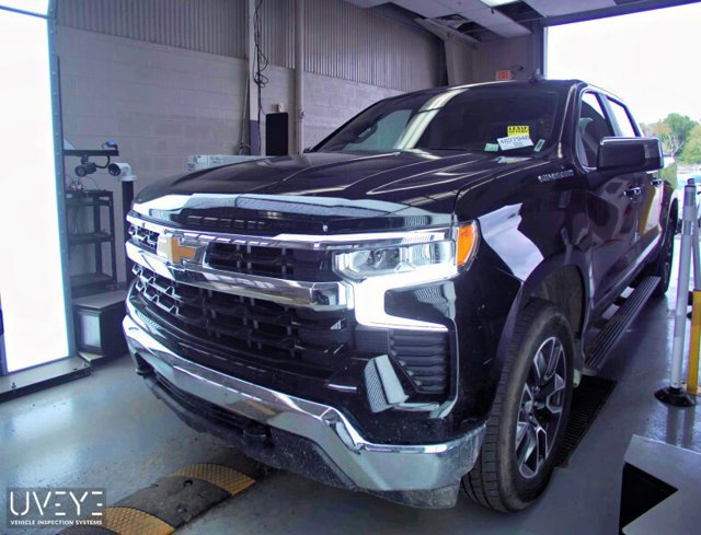 Used 2024 Chevrolet Silverado 1500 LT AWD/4WD image 5