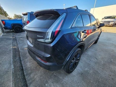 Used 2022 Cadillac XT4 Sport image 4