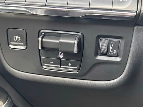 New 2026 Cadillac Escalade Luxury w/ Touring Package AWD/4WD image 25