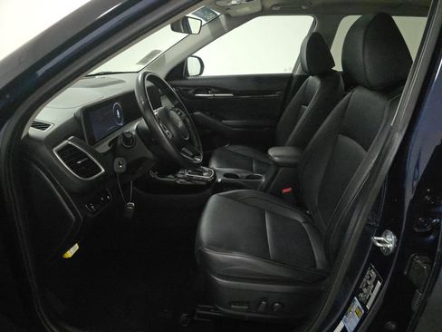 Used 2024 Kia Seltos EX image 4