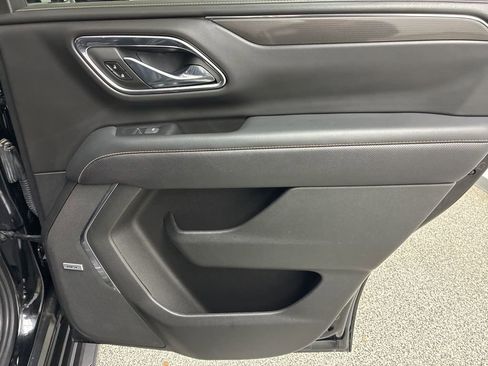 Used 2023 GMC Yukon AT4 image 47