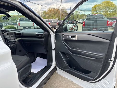 Used 2021 Ford Explorer 4WD Police Interceptor image 39