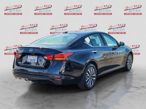 Used 2025 Nissan Altima 2.5 SV FWD image 5