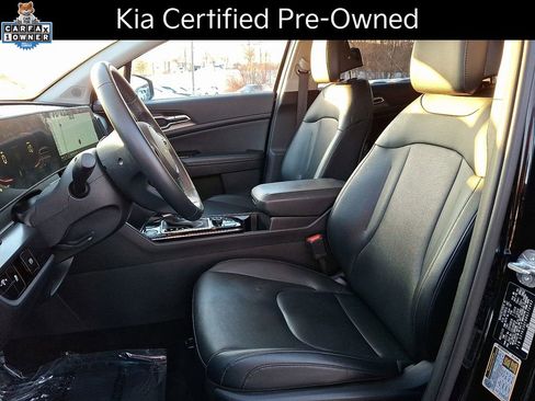 Certified 2024 Kia Sportage EX image 14