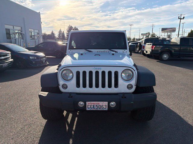 Used 2014 Jeep Wrangler Unlimited Sport w/ Connectivity Group AWD/4WD image 6