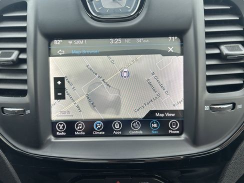 Used 2017 Chrysler 300 S w/ 300S Premium Group image 14