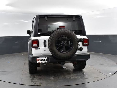 Used 2021 Jeep Wrangler Unlimited Sport image 8