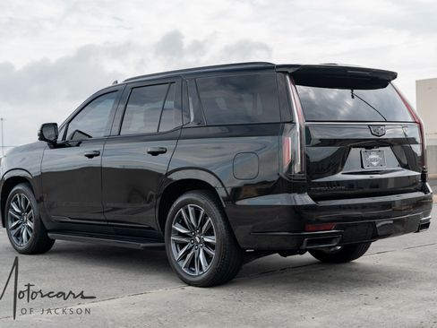 Used 2021 Cadillac Escalade Sport w/ Driver Assist Tech Package AWD/4WD image 8