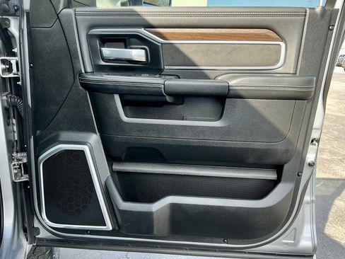 Used 2022 RAM 2500 Laramie w/ Chrome Appearance Group image 23