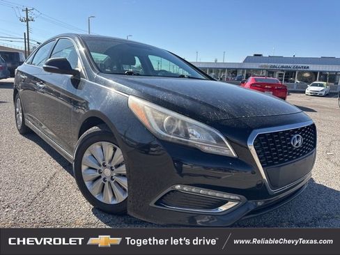 Used 2016 Hyundai Sonata SE image 1