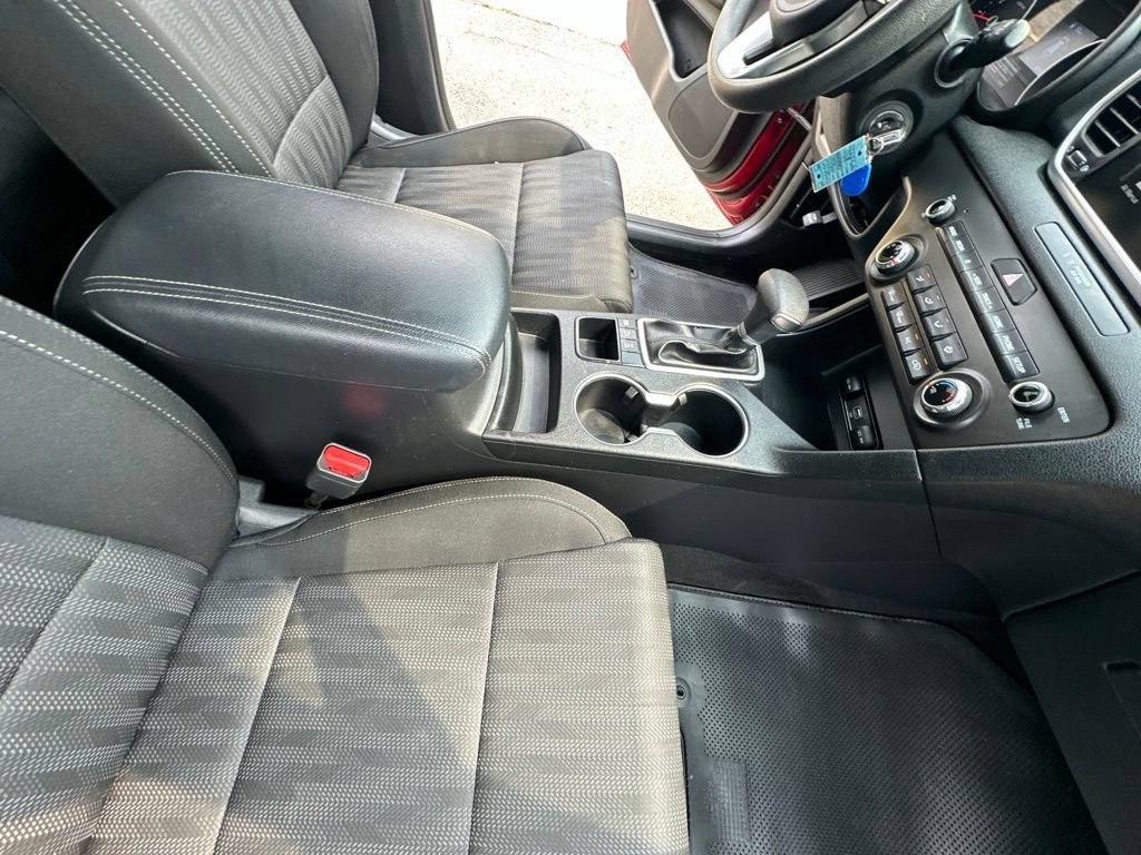 Used 2020 Kia Sportage LX AWD/4WD image 38