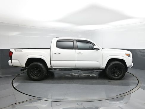 Used 2021 Toyota Tacoma SR5 image 26