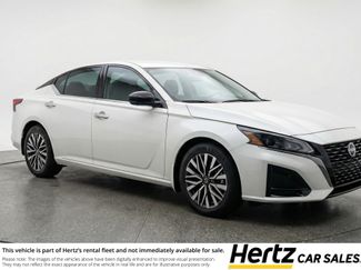 Used 2025 Nissan Altima 2.5 SV video 1