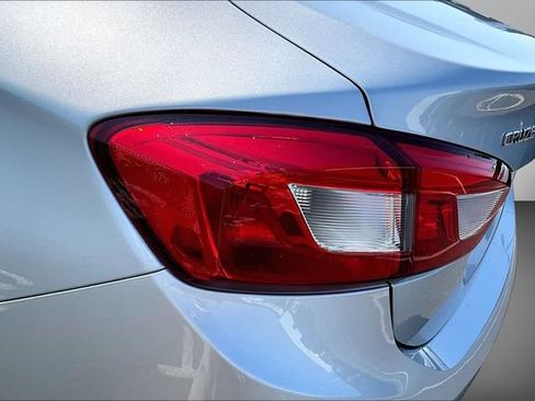 Used 2018 Chevrolet Cruze LS FWD image 29