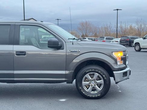 Used 2016 Ford F150 XLT w/ Trailer Tow Package image 4