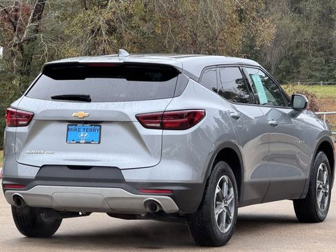 Used 2025 Chevrolet Blazer LT image 13